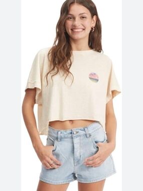 Roxy Cream Cropped Tee with Sunset Disk Tropical Hawaiian Graphic